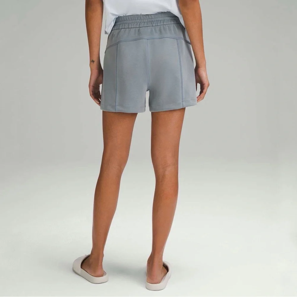 Lululemon Softstreme High-Rise Short 4” in Belgian Blue‎